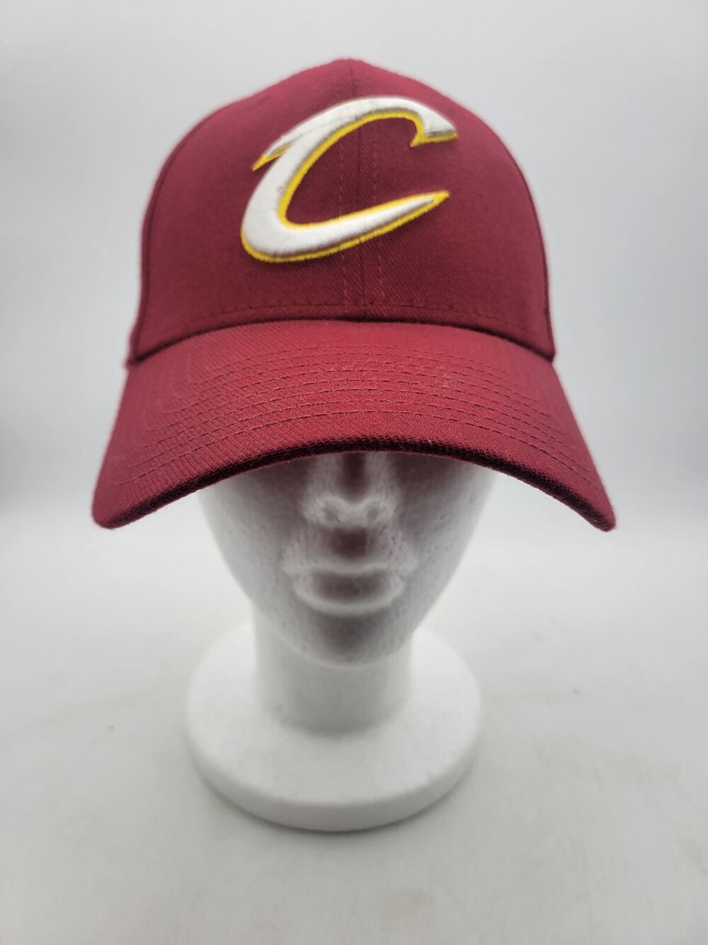 Cleveland Cavaliers new era 39thirty flex hat cap small medium